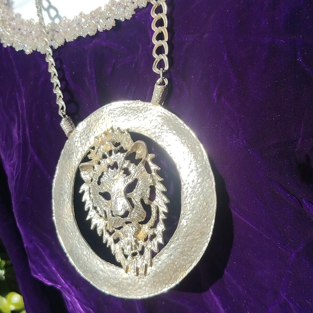 Vintage '70s Ornate Tiger Medallion Necklace